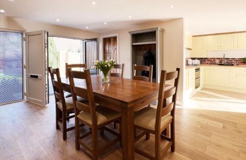 Sudbury House | Blackberry Barn by The Suffolk Cottage Collection
