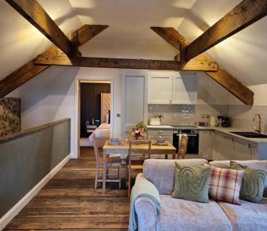 Ballymena House | Blackberry Barn