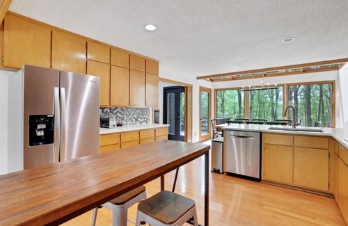 Buford House | Blackberry Cove BnB - south Lake Lanier