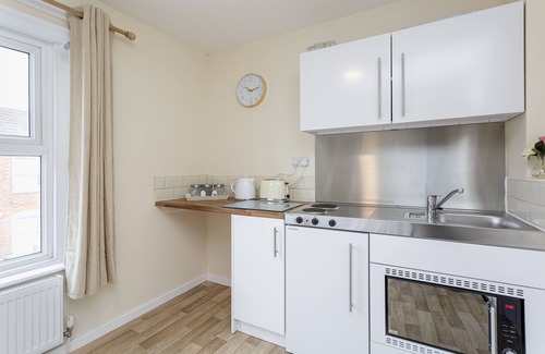 Southampton City Centre Apartment | Blackberry - Stylish Self-contained Flats in Soton City Centre
