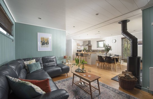 Cheddar Cabin | Blackbird Lodge, Strawberryfield Park