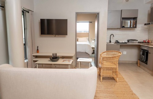 Wynberg Apartment | BlackBrick Bedfordview ApartHotel