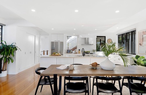 Casuarina House | Blackcomb- High end Beachfront holiday home