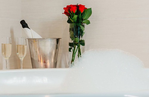 Newcastle Hotel | Blackrock Hotel