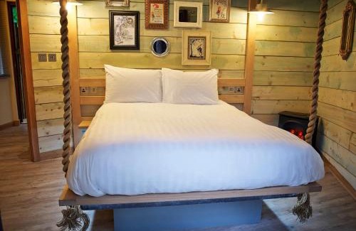 Freefolk Resort | Blackwood Forest Cabins - Forest Holidays
