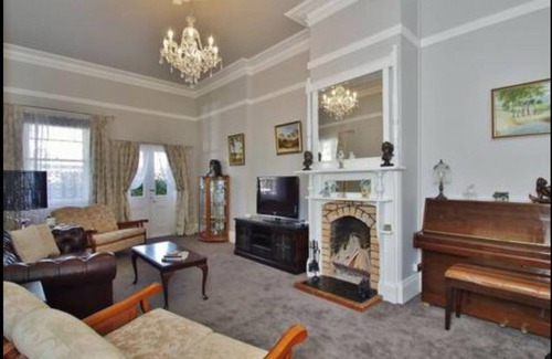 Healesville House | Blackwood House