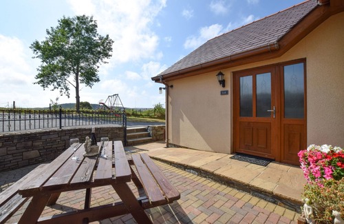 Aberystwyth House | Blaenilar - Two Bedroom House, Sleeps 4