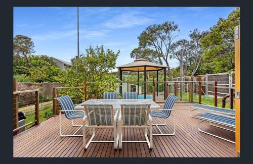Blairgowrie House | Blairgowrie Back Beach Bungalow