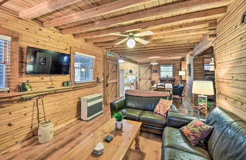 Blairsville House | Blairsville Cabin with Fire Pit, 7 Mi to Dtwn!