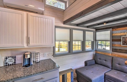 Blairsville House | Blairsville Tiny Home w/Covered Furnished Deck!