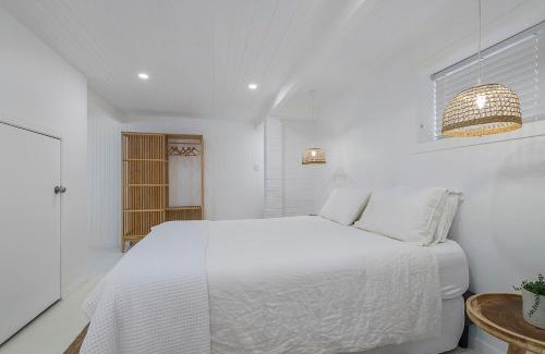 Crescent Head House | Blanc Whole House