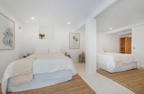 Crescent Head House | Blanc Whole House