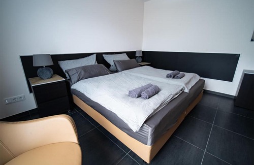Rhein-Erft-Kreis District Apartment | Blauer Stein 7a WH01 - Apartment 3 SZ, 5 Betten