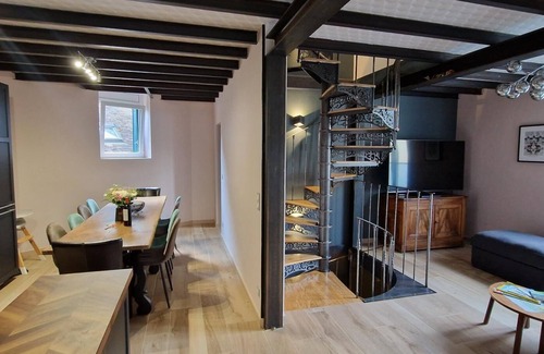 Fontainebleau House | Bleautiful Joséphine - town house with garden