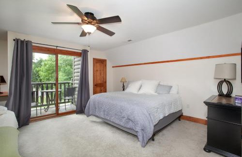 Dandridge House | Blessed Getaway Hot Tub Theater LakeView GAMES