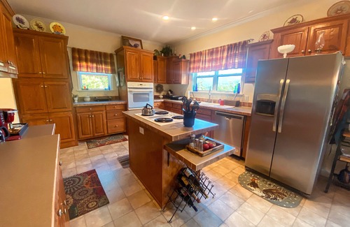 Hot Springs House | “Blessed View” Nostalgic Mountain House with gorgeous view!