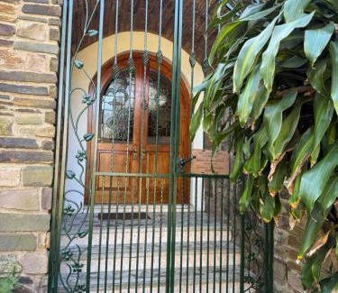 Bluff Bed & Breakfast | Bleu Bird Guesthouse