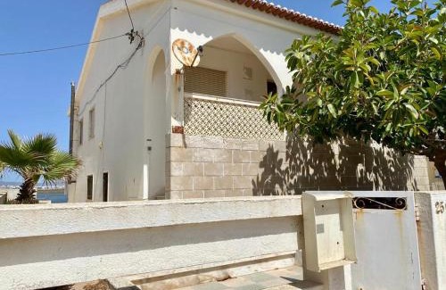 Praia de Faro House | BLife Faya private rooms