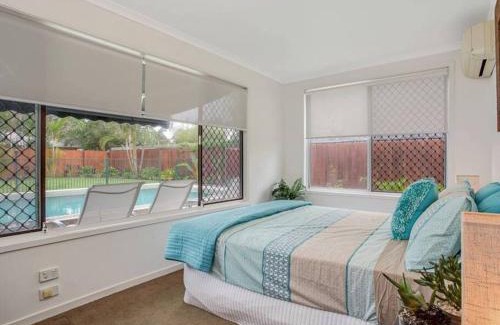 Broadbeach Waters House | Bliss At The Bungalow
