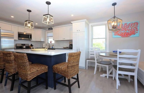 Sandwich House | Bliss By the Beach - Contemporary Beach House