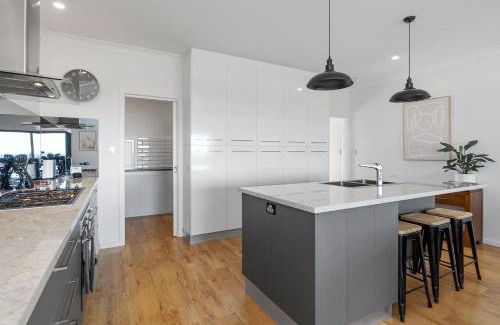 Normanville House | Bliss on Birkdale - 39A Birkdale Street, Normanville