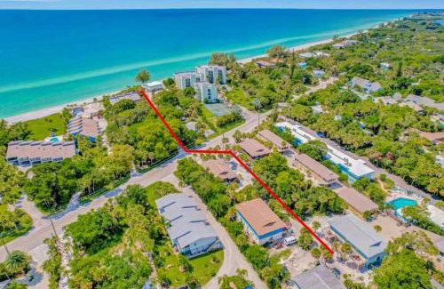 Englewood House | Blissful Beach Retreat Super