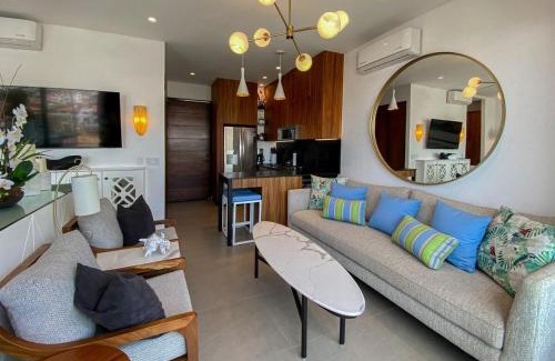 Colonia 5 de Diciembre House | Blissful Ocean-View Penthouse with Rooftop Pool