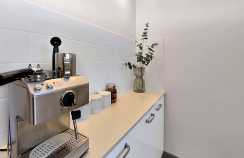 Silver Sands House | Blissful Silver Sands Retreat