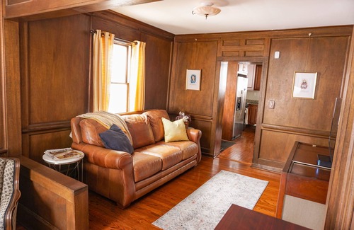 Stillwater House | Blocks to Downtown. Charming 3 Bed, Entire House