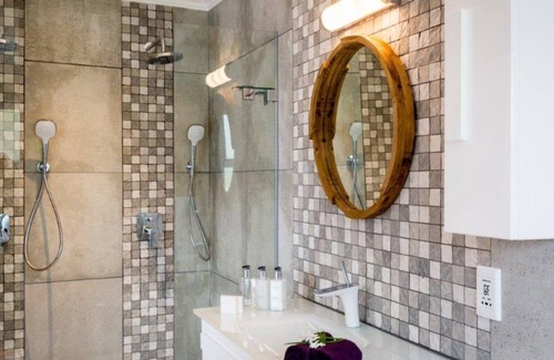 Mountainside Bed & Breakfast | Bloemenzee Boutique B & B