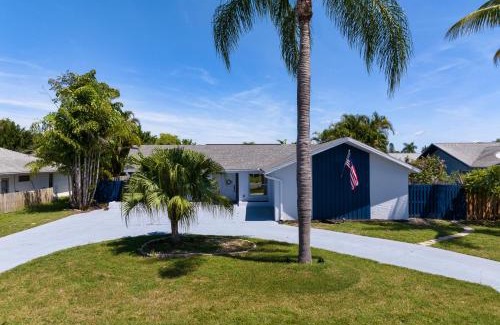 Bradenton House | Bloom Lagoon! Tropical home with heated pool and grill! Pet Friendly!