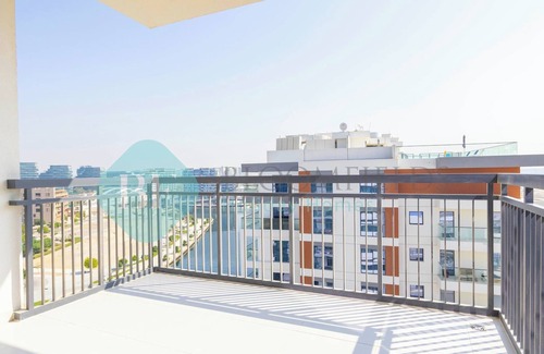 Al Raha Beach Apartment | Bloomfields 1BR Canal The View Raha Beach