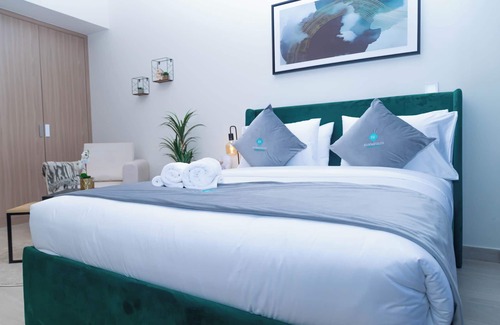 Nad Al Sheba Apartment | Bloomfields Fantastic STU Azizi Riviera