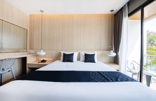 Pratumnak Hill Hotel | Blooming Hill Boutique Suites