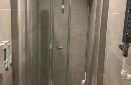 Liverpool Hotel | Bloomsbury House - Modern studios near Anfield