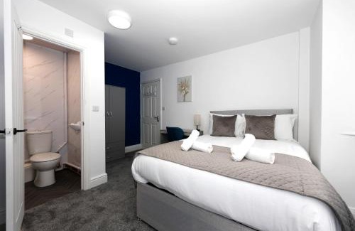 Peterborough Apartment | Blossom House En-suite Whole