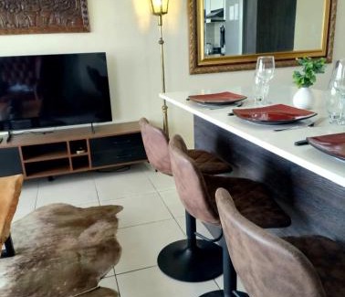 Bloubergstrand Apartment | Blouberg Luxury Oasis With Pool & Scenic Mountain Views