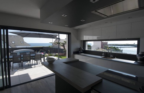 Doelan Villa | Blow of heart assured for this villa 5 * with swimming pool and SPA face sea