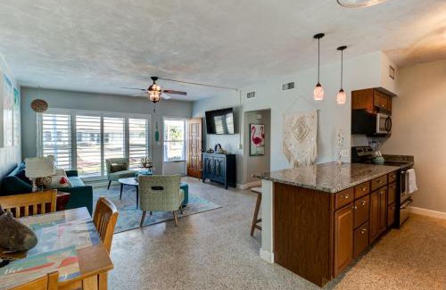 Winthrop Holding House | Blowfish Bungalow-Cowboy Pool FirePit Ping Pong