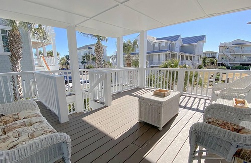 Wrightsville Beach House | Blue Aerie by Sea Scape Properties