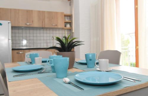 Montioni Apartment | BLUE APARTMENT - a due passi dal lago, parcheggio privato