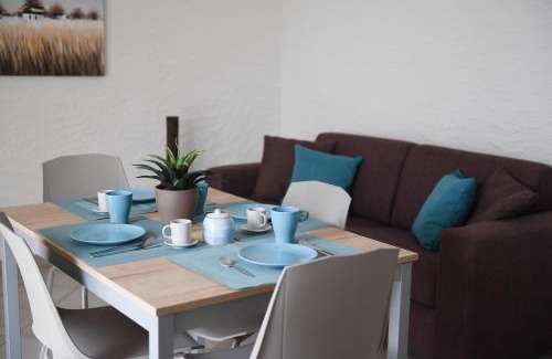 Montioni Apartment | BLUE APARTMENT - a due passi dal lago, parcheggio privato