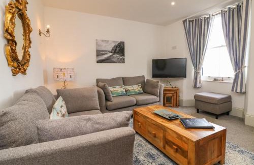 Lynton Apartment | Blue Bay