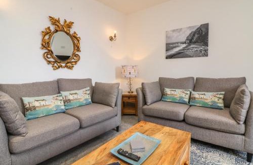 Lynton Apartment | Blue Bay