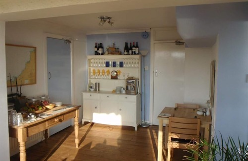 Trenance Apartment | Blue Bay House 9 bedrooms beach house