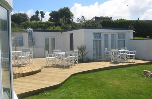 Trenance Apartment | Blue Bay House 9 bedrooms beach house