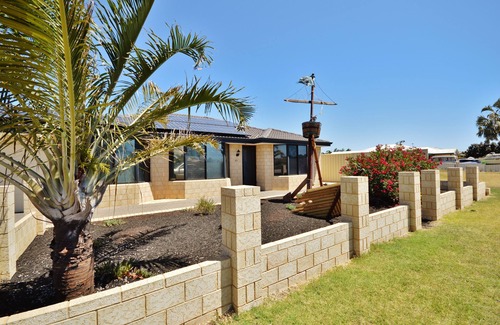 Kalbarri House | Blue Beard's Hideaway - Kalbarri, WA