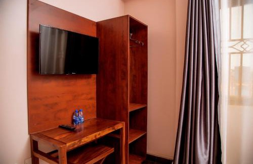 Entebbe Hotel | Blue Berries Hotel