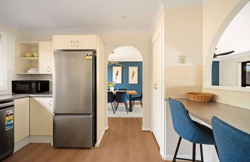 Terrigal House | “Blue Bird” – Oceanview, Spa & Games Room