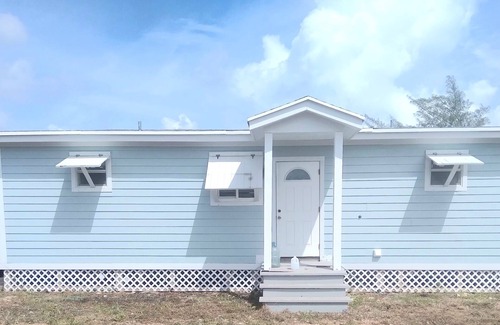 Rainbow Bay Cottage | Blue Breezes is New to the Short-Term Market
